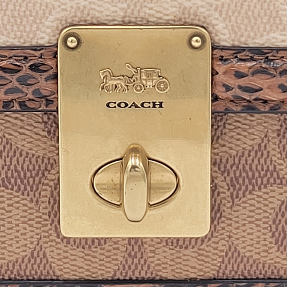 ❤NWOT❤️ Coach Hutton Shoulder Bag in Blocked Signature Canvas w/Snakeskin Detail - Picture 5 of 12